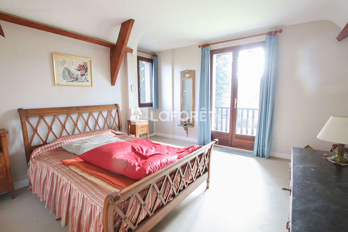 Maison à GIF-SUR-YVETTE