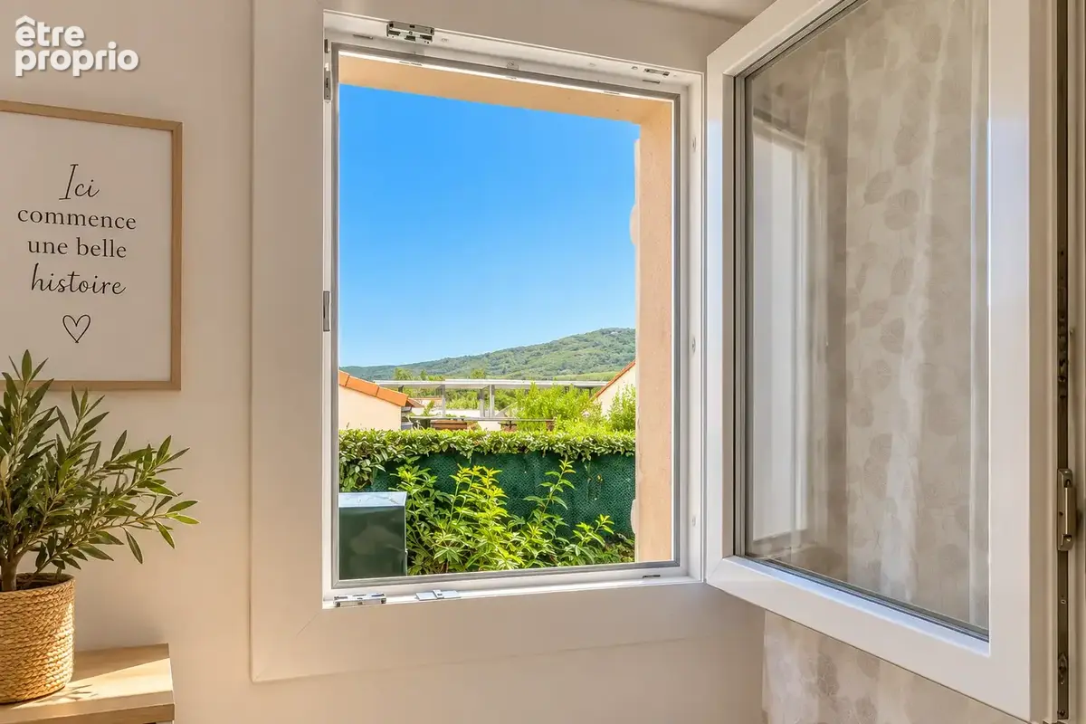 Villa-club t3 en duplex- 40 m2 environ- parking privatif et piscine -  au coeur du beausset (var) - photo 10