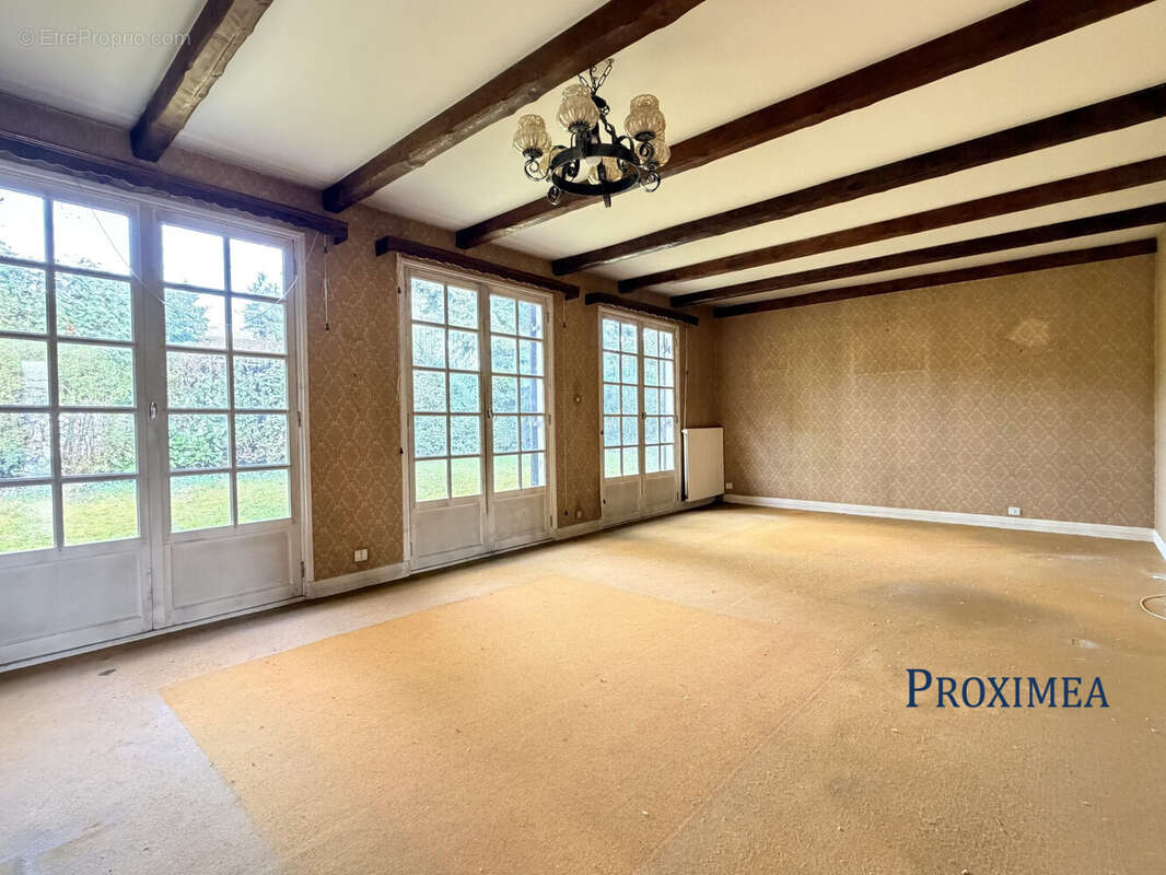 Maison à PONTAULT-COMBAULT