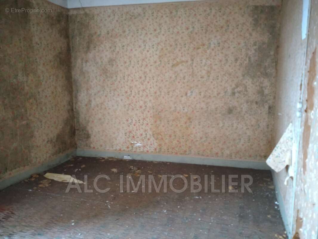 Appartement à FRESNAY-SUR-SARTHE