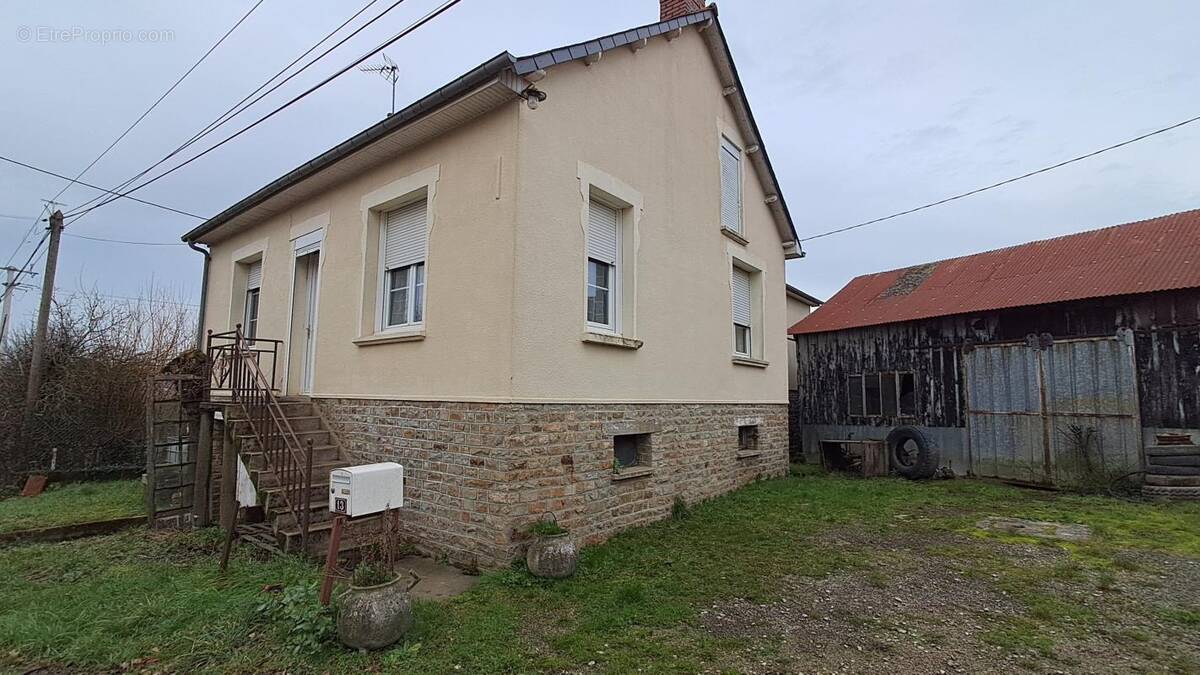 Maison à LALLEU