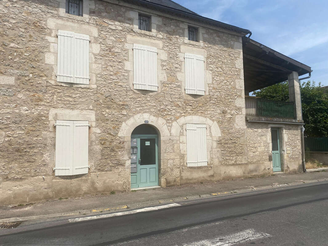 Investissement locatif à souillac 46  4 logements loués ! - photo 2