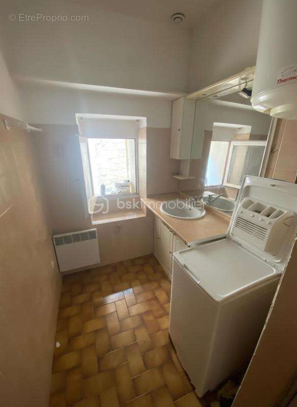 Maison à CERESTE