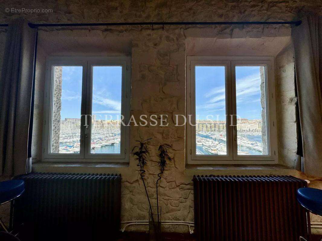 Appartement à MARSEILLE-7E