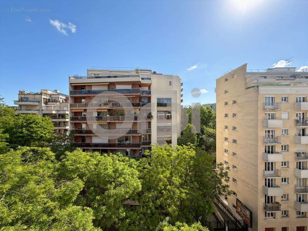 Appartement à PARIS-20E
