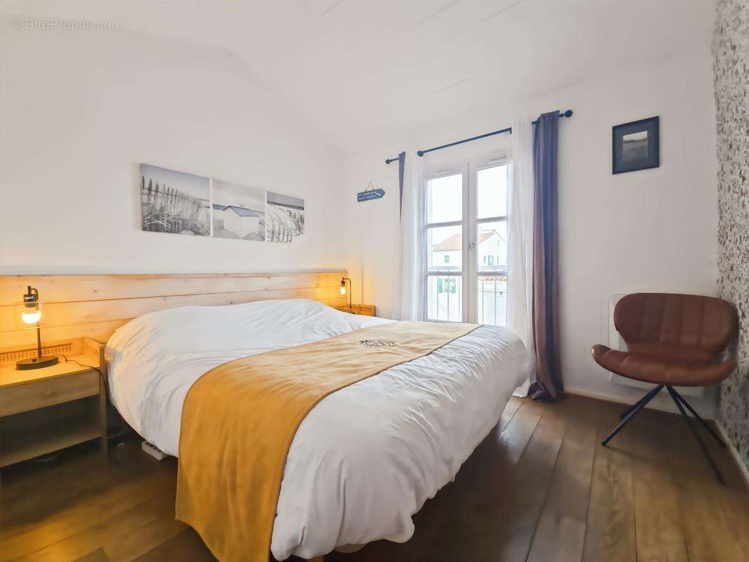 Appartement à SAINT-MARTIN-DE-RE