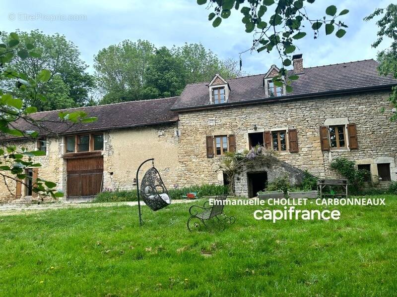 Maison à VENAREY-LES-LAUMES