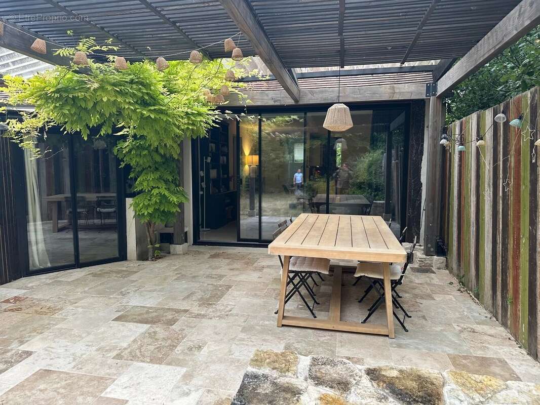 Maison de charme - Avilly-Saint-Leonard - 485 000 € HAI - photo 6