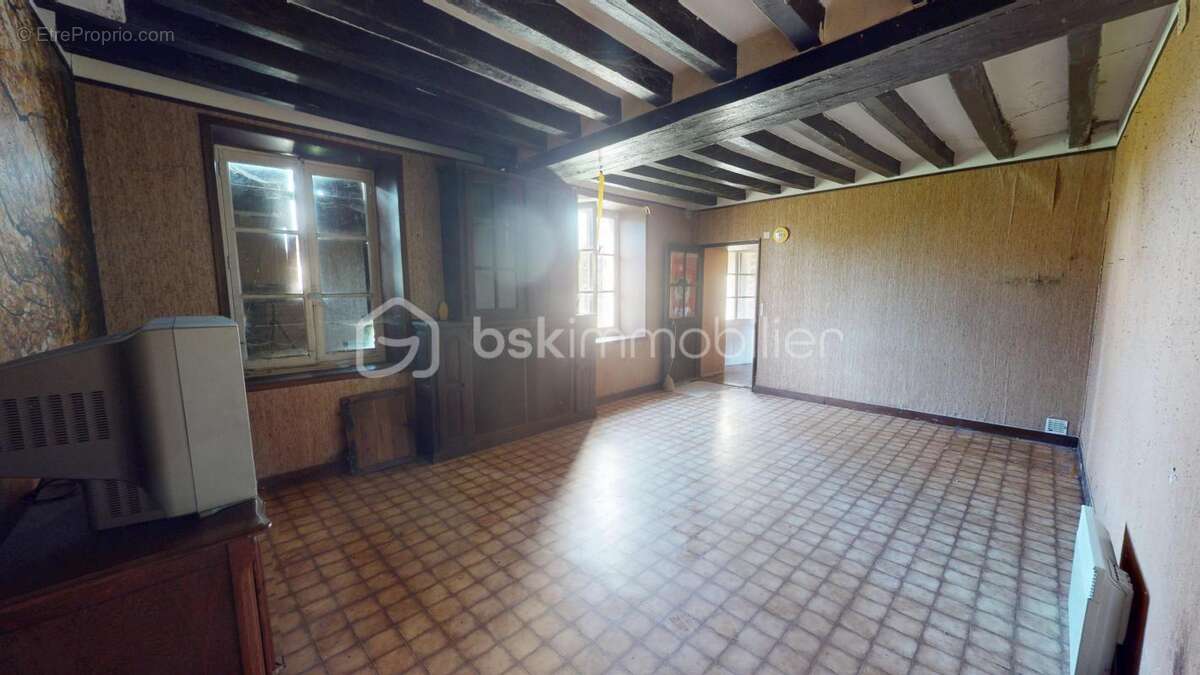 Maison à BEAUNE-LA-ROLANDE