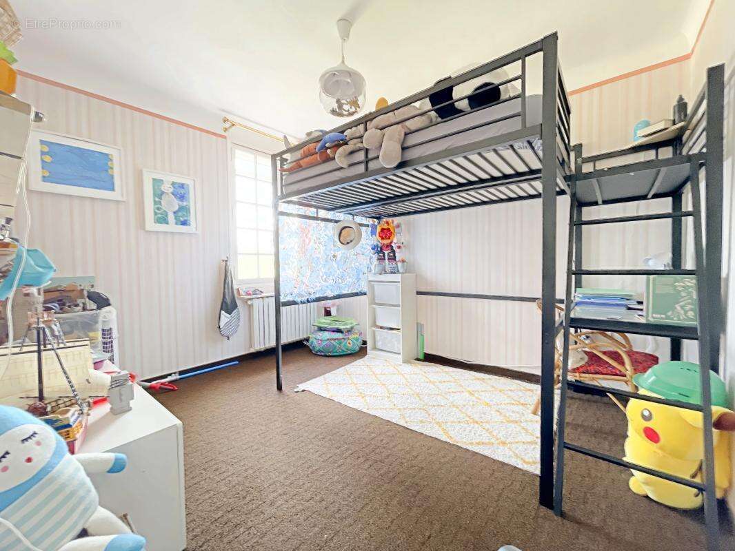 Maison à GREOUX-LES-BAINS