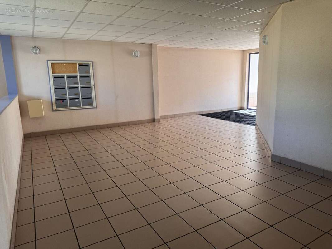 Appartement 76 m² à Roanne  - photo 5