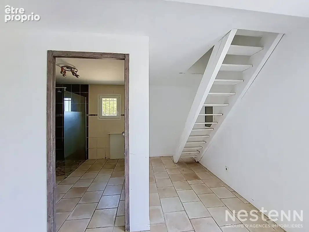 À vendre Maison de 128 m² avec terrain de 1 966m² et garage à Sainte-Maure-de-Peyriac - photo 6
