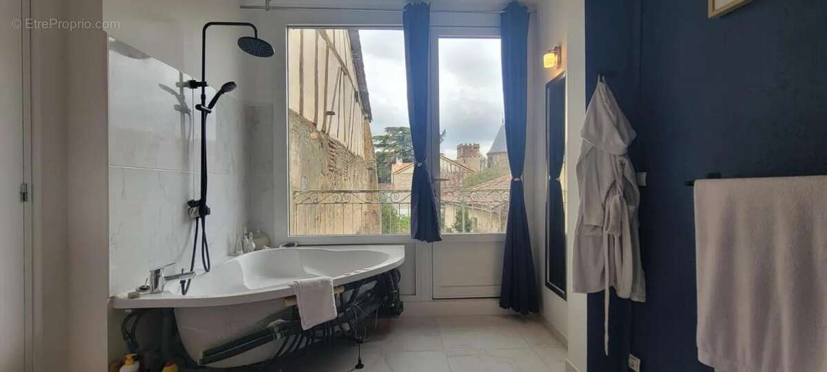 Maison à AIGUILLON
