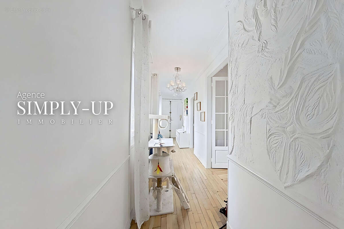 Appartement à PARIS-20E