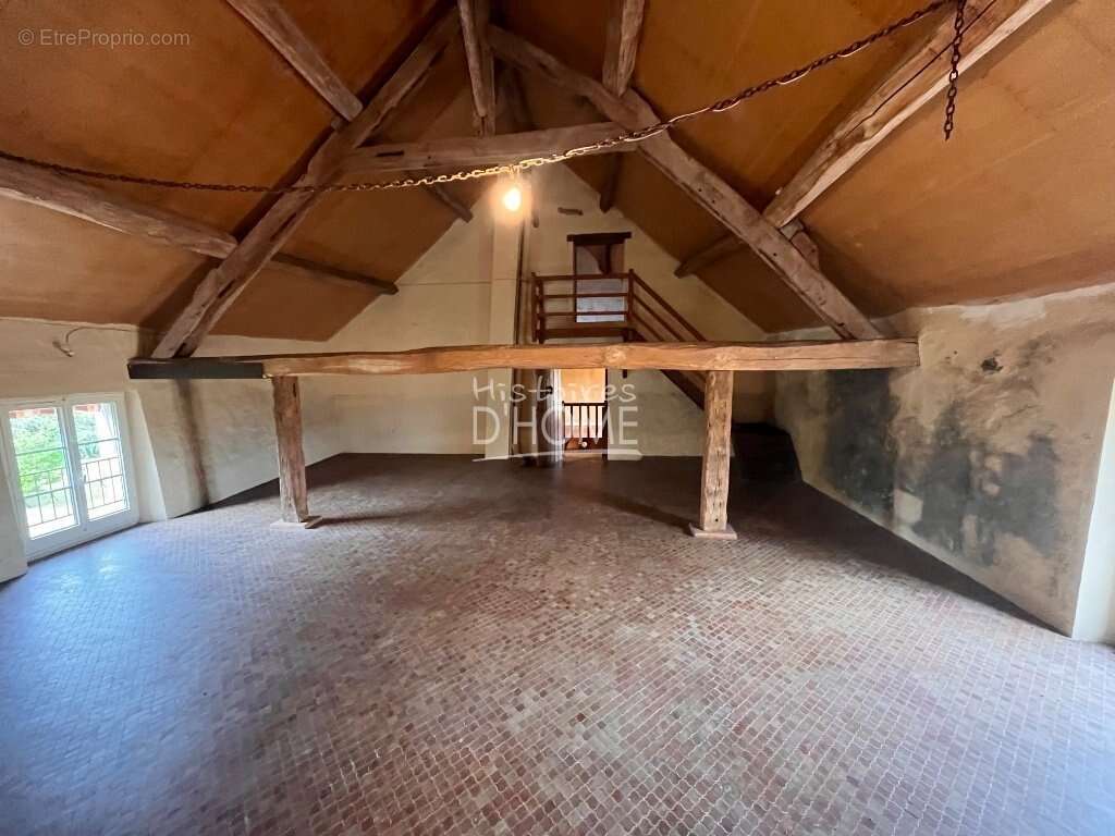 Belle propriete avec 1 annexe et 2 garages sur touquin - photo 11
