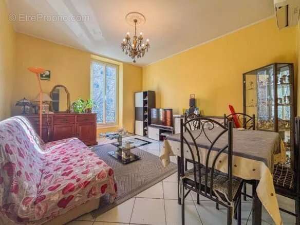 Nice bas st roch -  grand 2 pieces  avec terrasse - photo 2