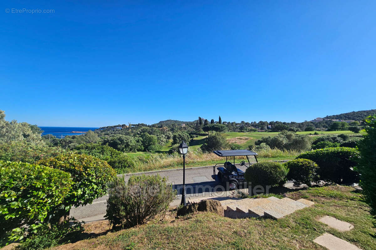Appartement à SAINT-RAPHAEL