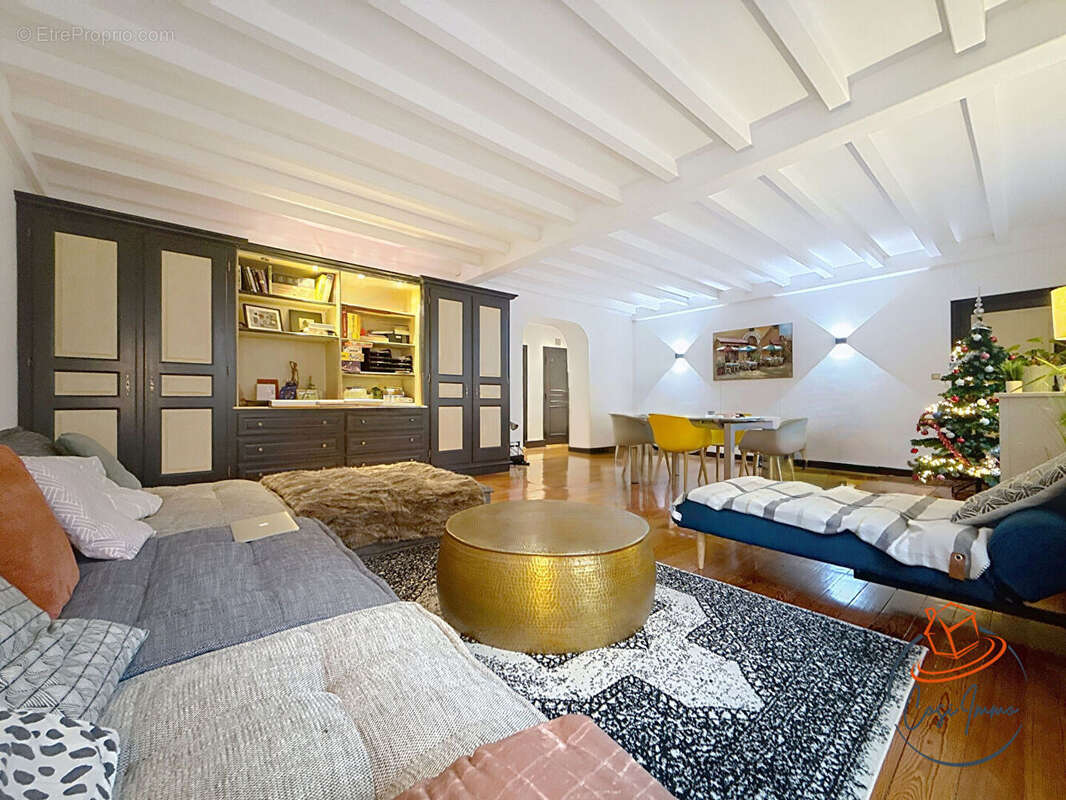 Appartement à BELLEGARDE-SUR-VALSERINE