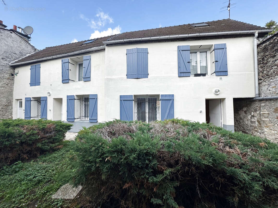 Appartement à PLAILLY