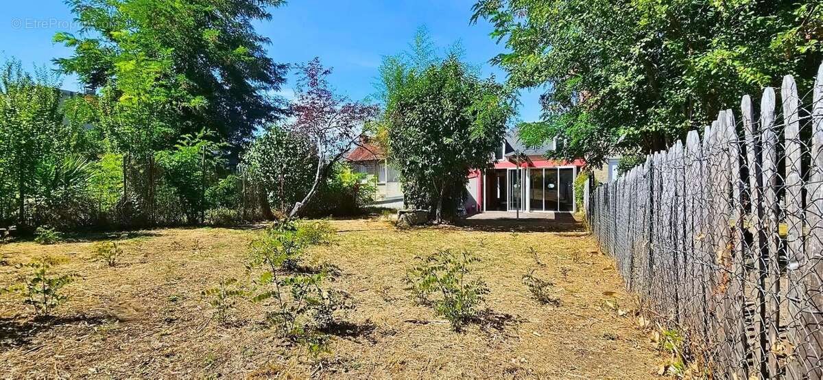 Photo 9 - Commerce à BRIVE-LA-GAILLARDE