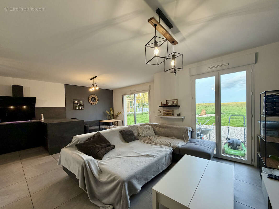 Maison à COULOMMIERS