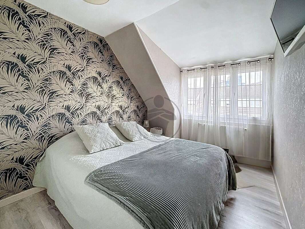 Maison à SAINT-QUENTIN