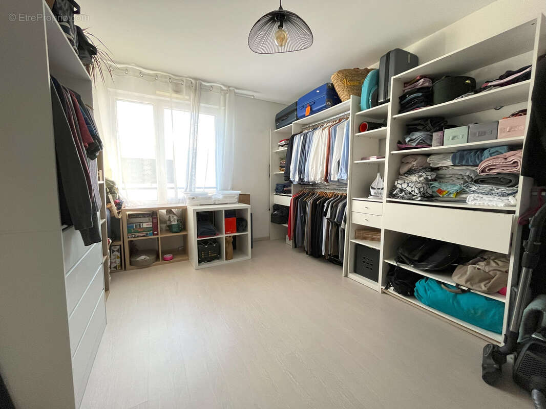 Appartement à BEZANNES