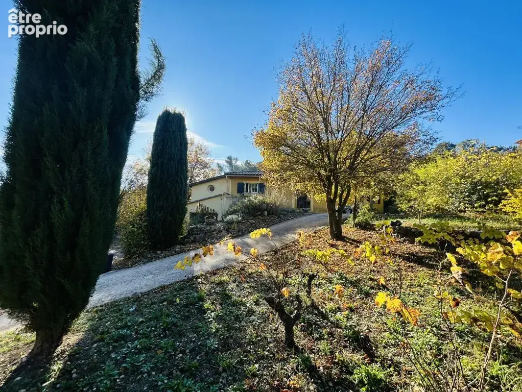 Maison 6 pièces 160 m² à vendre à Besse-Sur-Issole (83890) - photo 5