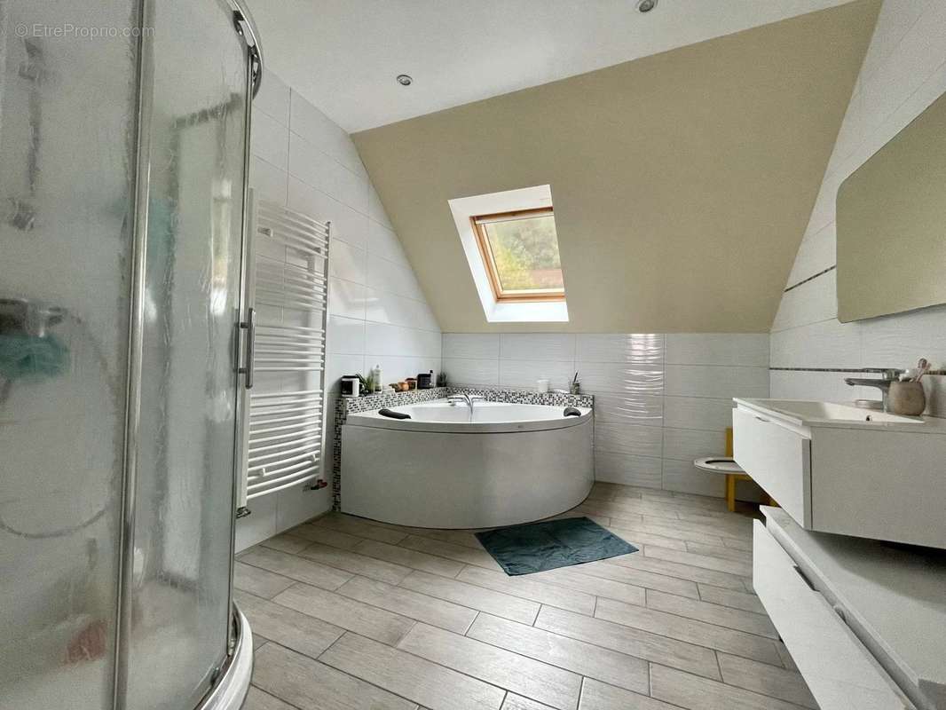 Maison à RONQUEROLLES