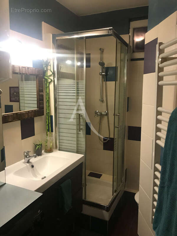 Appartement à AUBERVILLIERS