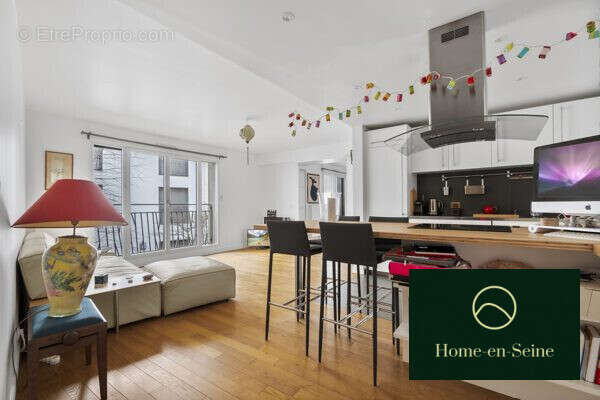 Appartement à PARIS-18E