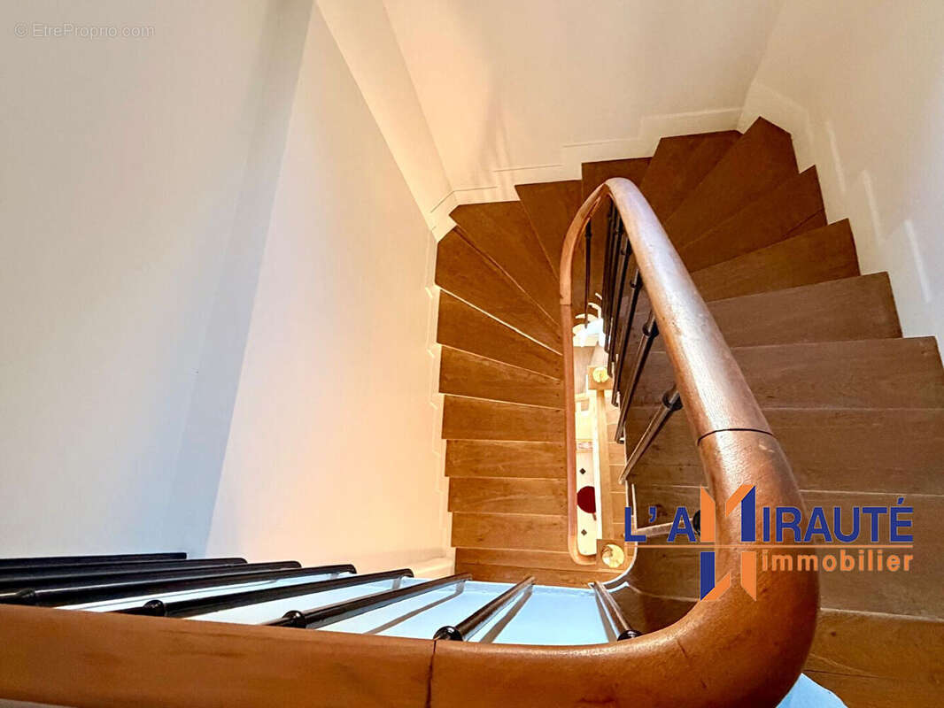 Maison à MAISONS-LAFFITTE