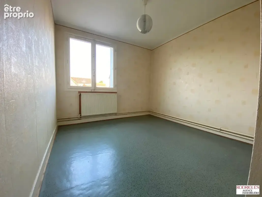 Appartement 81 m² à Poitiers  - photo 5