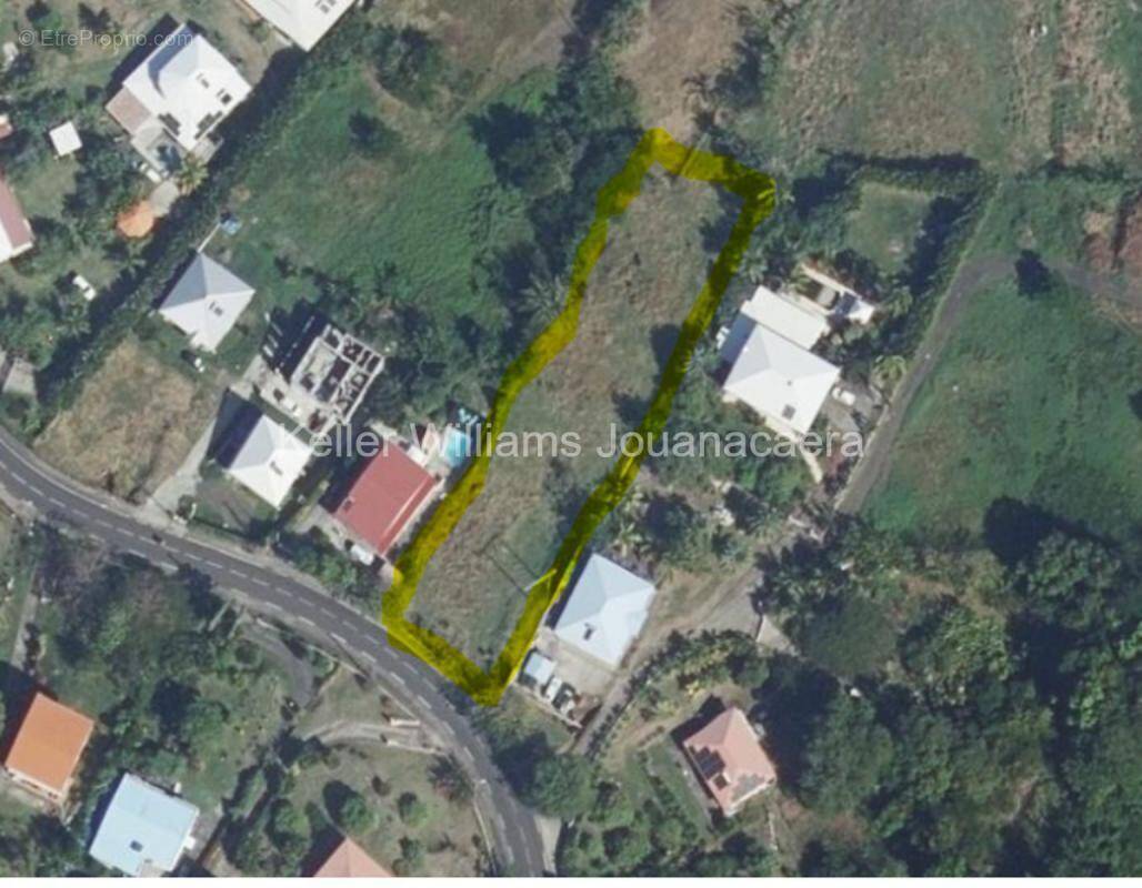 Terrain à LE VAUCLIN