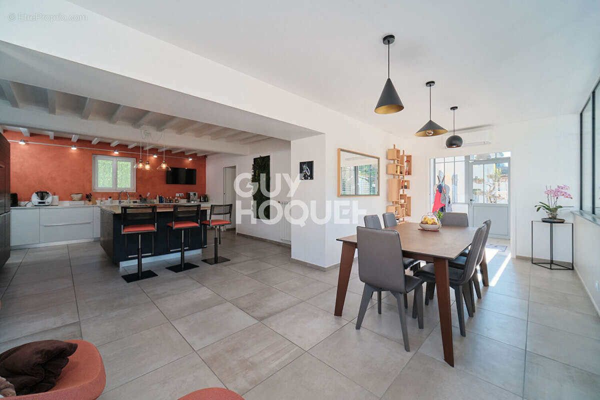 Maison à VILLETTE-DE-VIENNE