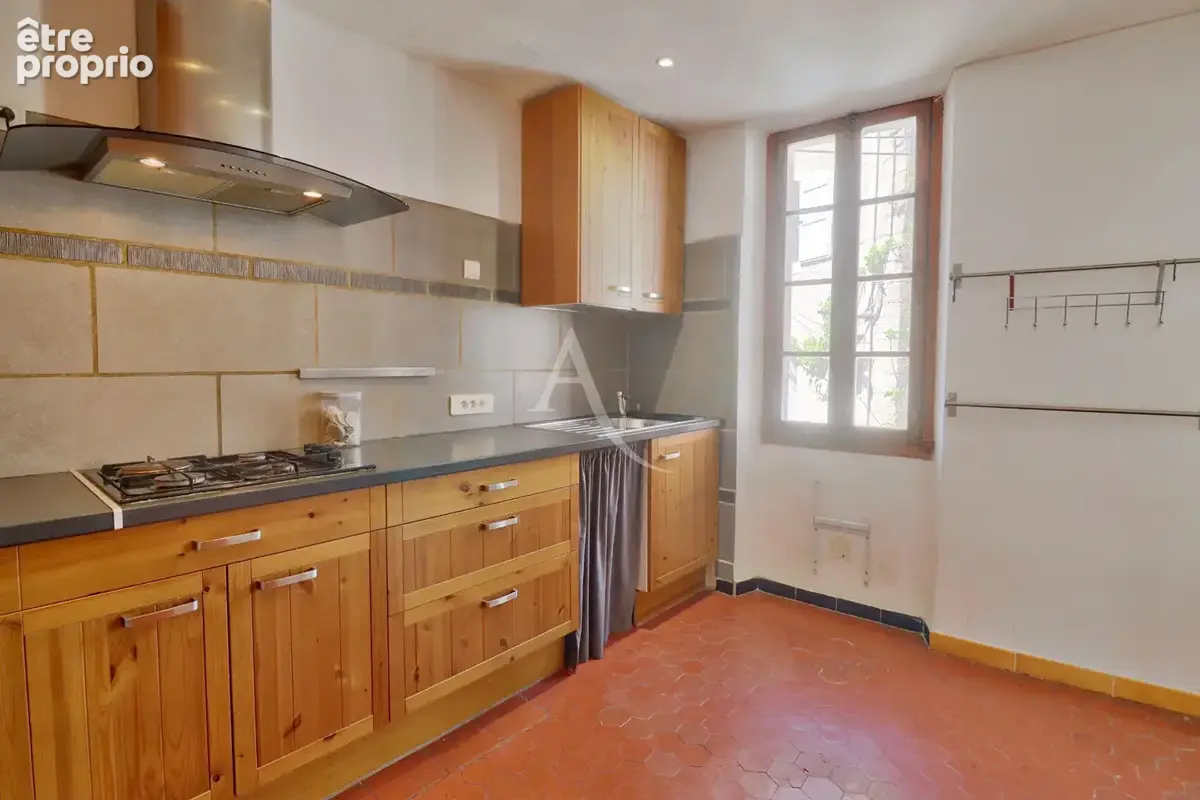 Appartement type 5 de 134.56 m2 place de parking et caves - photo 3