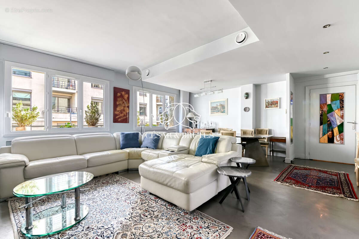 Appartement à LYON-6E