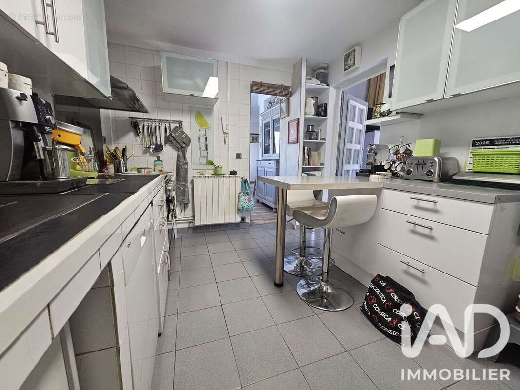 Maison 238 m² à Ollieres  - photo 9