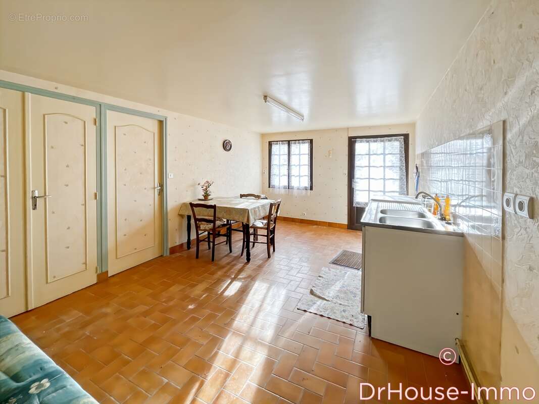 Maison 110 m² à Brivezac  - photo 25