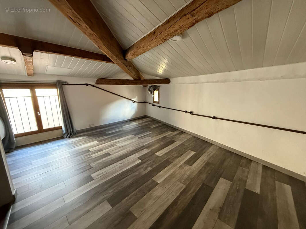 Appartement à MONTAGNAC