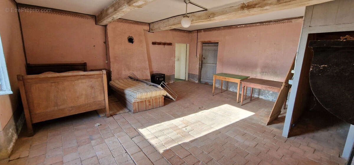 Maison à VARENNE-L&#039;ARCONCE