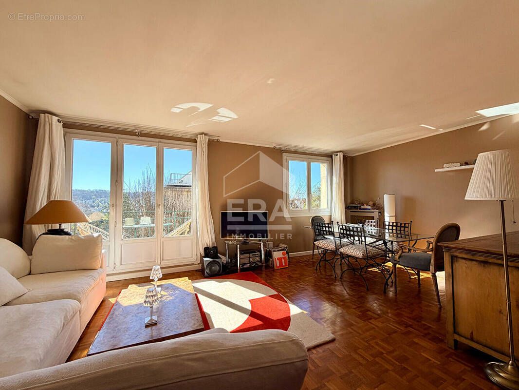 Appartement à SEVRES