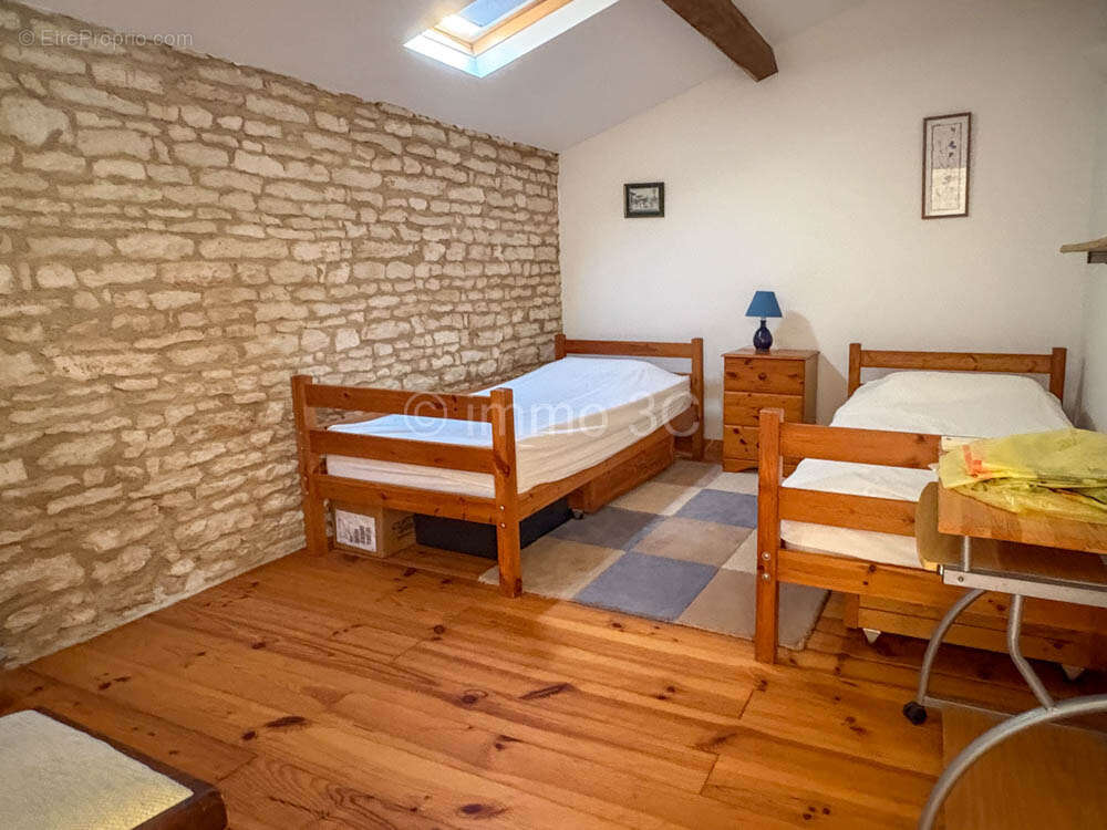 Maison à RUFFEC