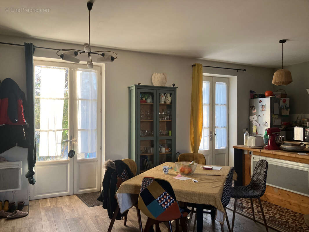 Maison à PUY-L&#039;EVEQUE