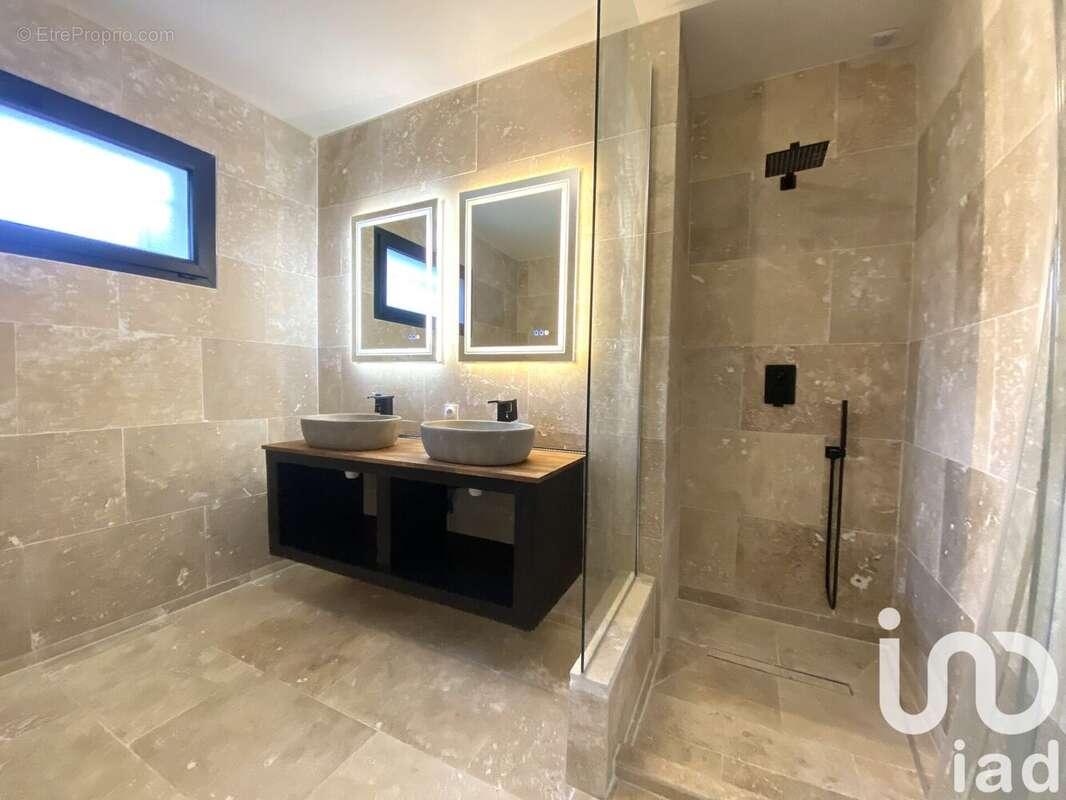 Photo 7 - Maison à CHAILLEVETTE