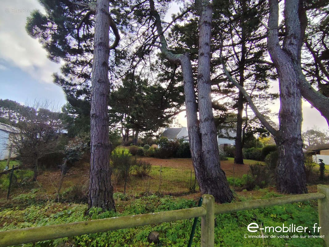 Terrain à GROIX