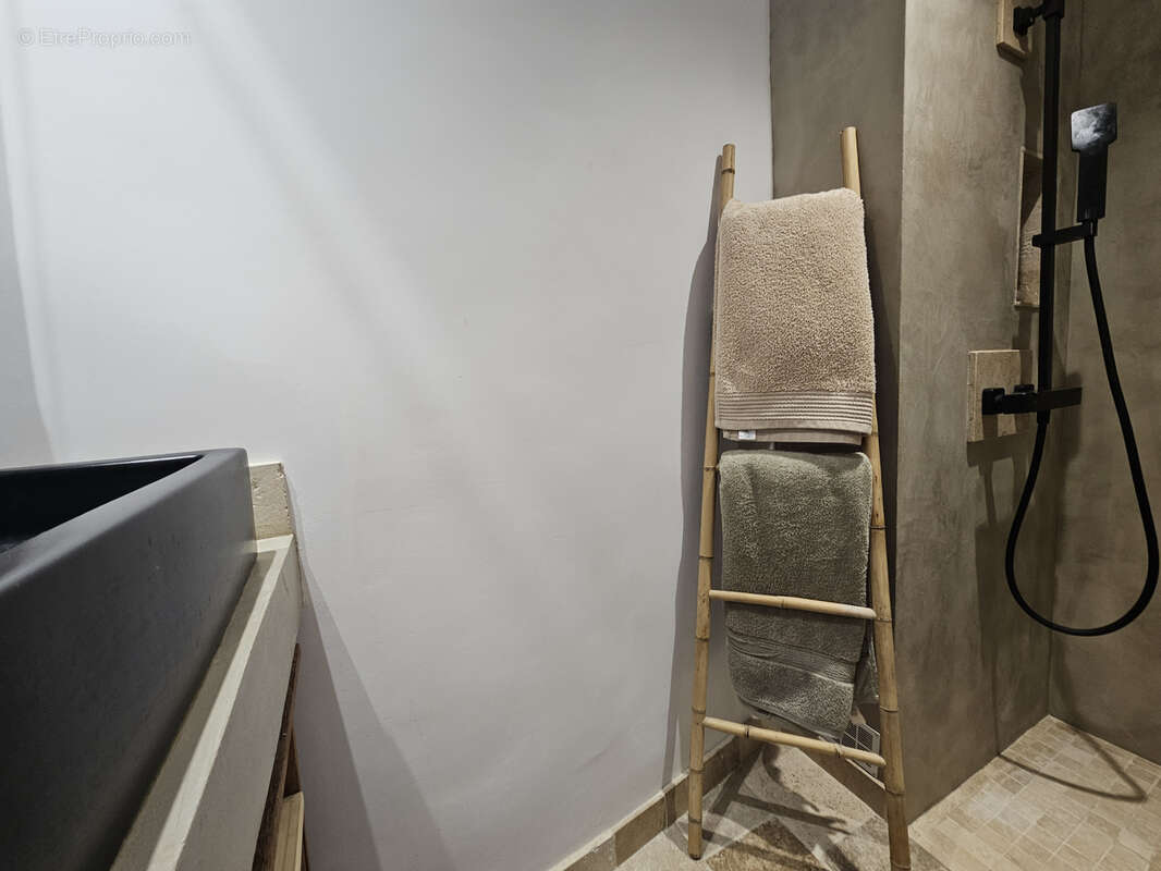 Maison à PLAN-DE-LA-TOUR