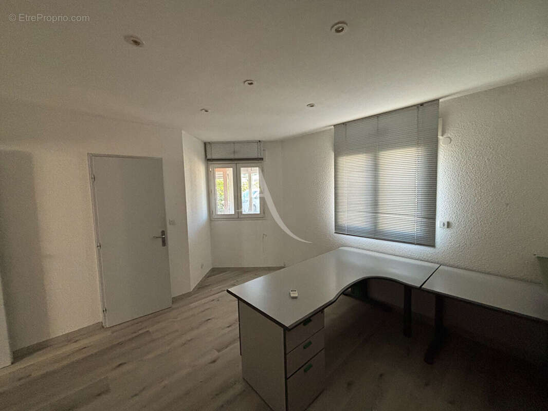 Commerce à CARCASSONNE