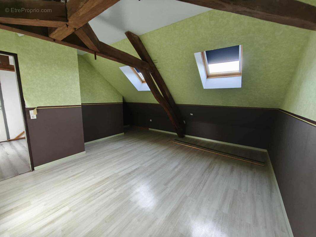 Maison 8 pièce(s) 211 m2 - photo 12