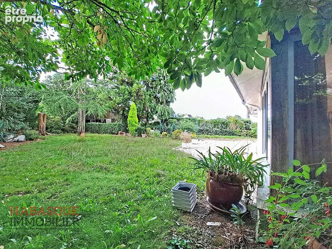 Maison à vendre à Landivisiau - 10 pièces, 195 m², travaux à prévoir - photo 2